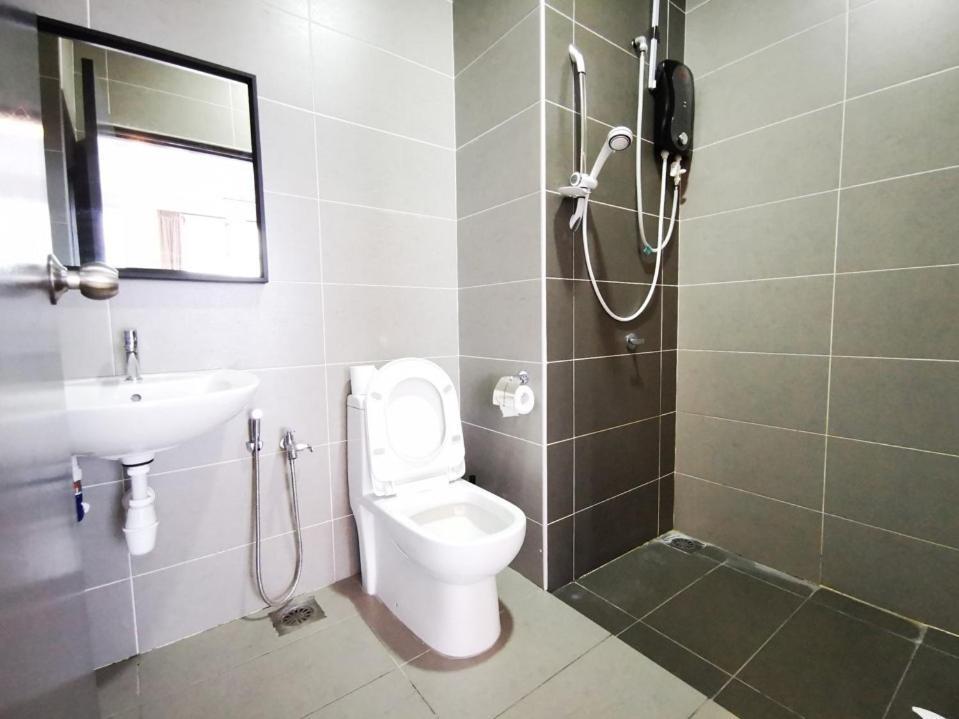 Austin 18 Ikea - Aeon Appartement Johor Bahru Buitenkant foto